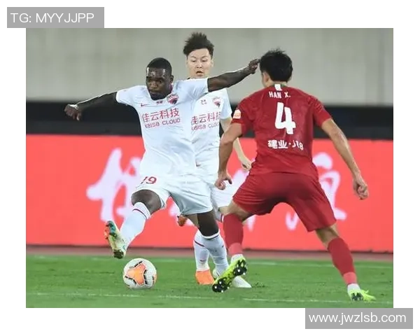 建业与佳兆业对决裁判表现分析及其对比赛结果的影响探讨