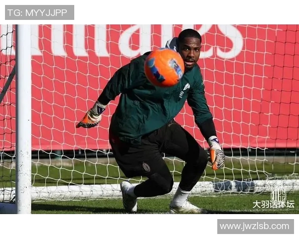 迈尼昂的崛起与挑战：从守门员到球队核心的传奇之路