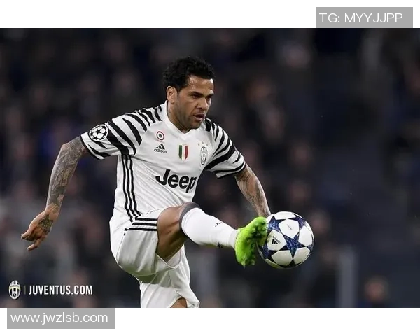 巴萨与尤文图斯对决官方海报发布引发球迷热议