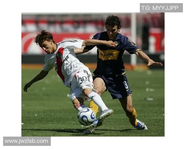 河床与博卡青年激战时刻回顾与精彩瞬间分析