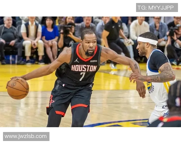 火箭队与勇士队激烈对决NBA篮球赛精彩瞬间回顾与分析